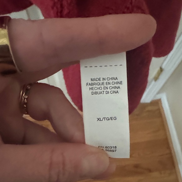 Women's Red Sweater - Picture 6 of 7